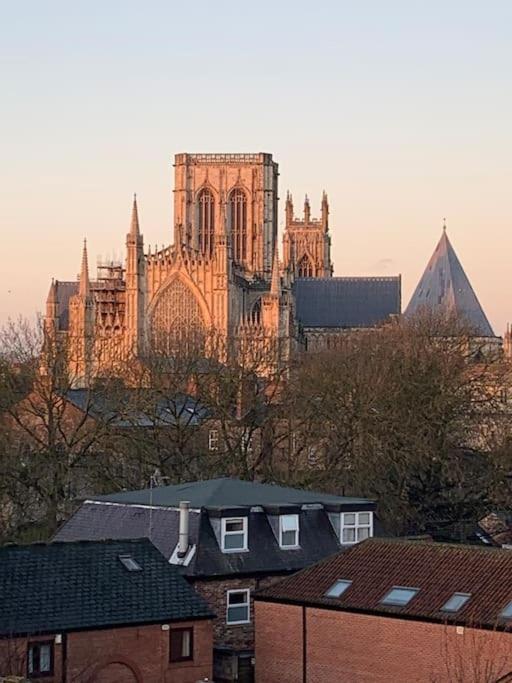 Betty'S Minster View - 6 Twins Or 3 Superkings -Central With Free Parking York Luaran gambar
